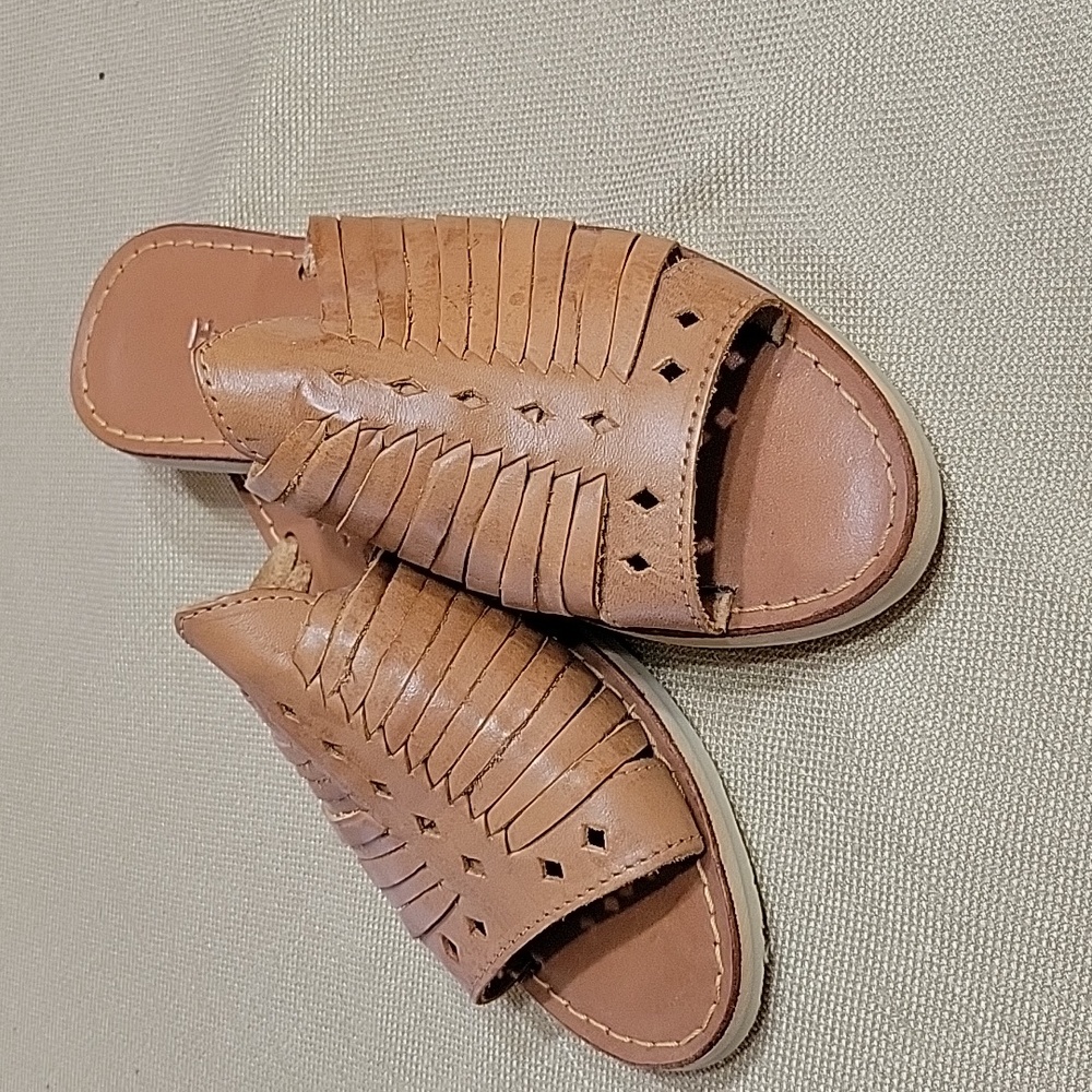 Huarache sandals